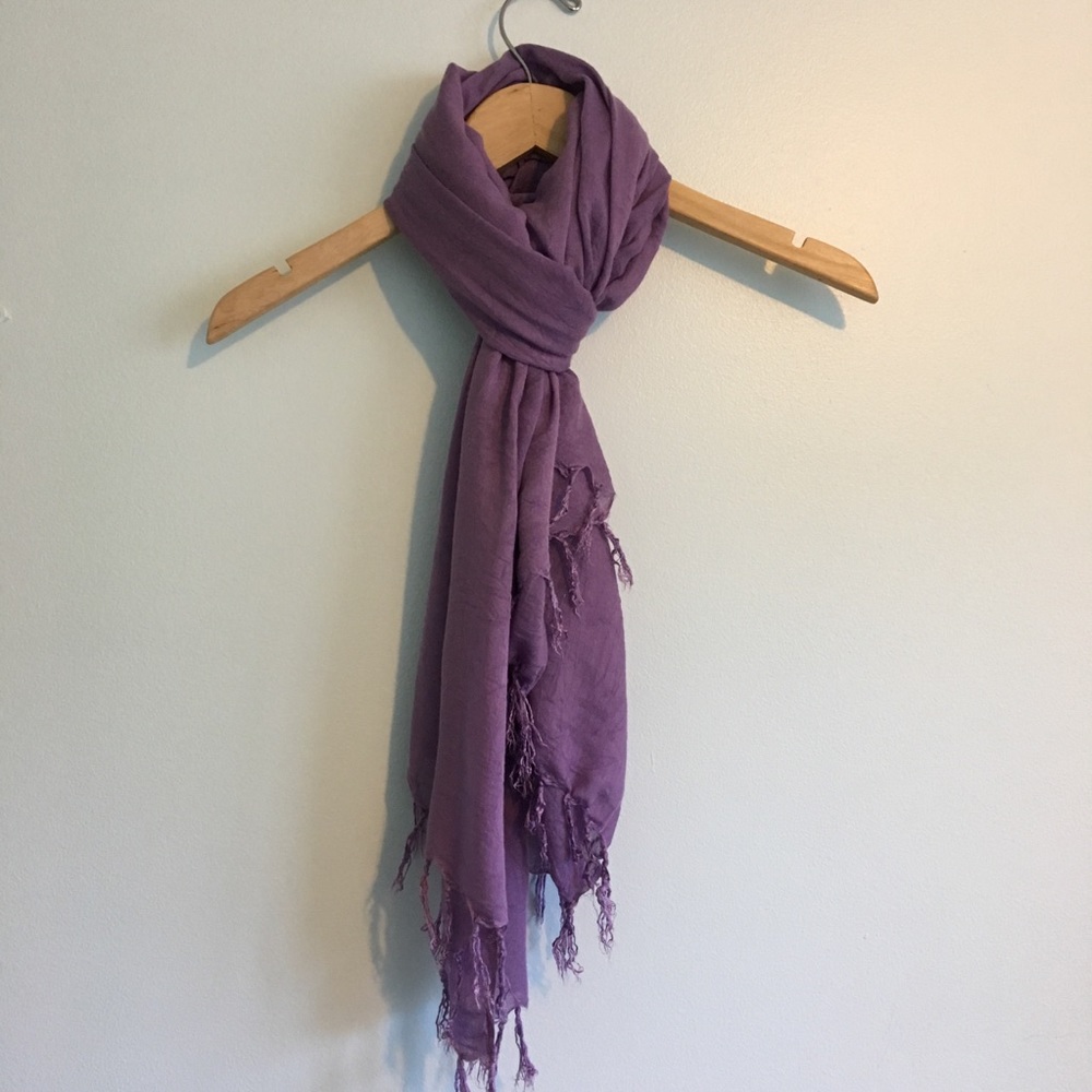 Purple Woven Scarf with Tassels - Picture 2 of 3